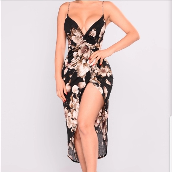 Fashion Nova Dresses & Skirts - Floral midi dress
